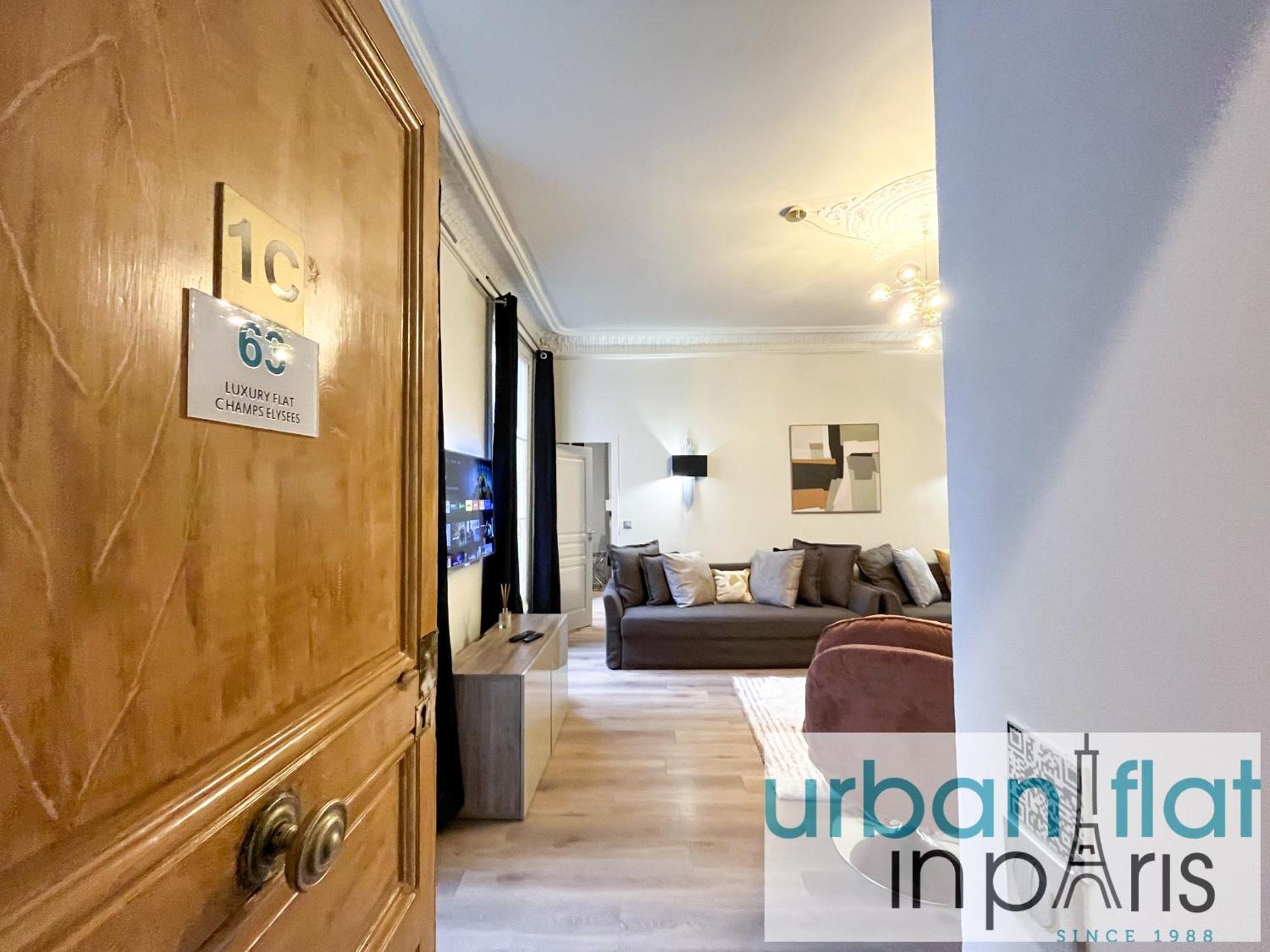 Appartement Urban Flat 63 - 3 Bedrooms Flat Champs-elysees Mermoz Paris