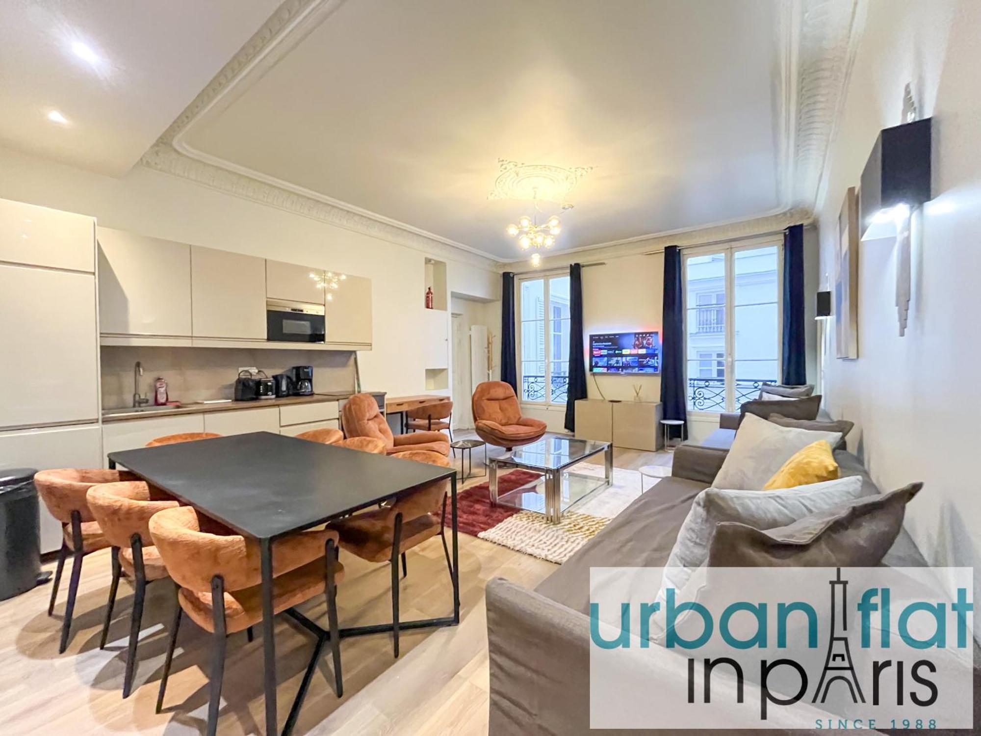 Apartment Urban Flat 63 - 3 Bedrooms Flat Champs-elysees Mermoz Paris